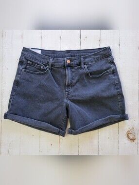 GAP 5 Inch Girlfriend Mid Rise Denim Shorts Black Wash Women Size 31 12 Regular